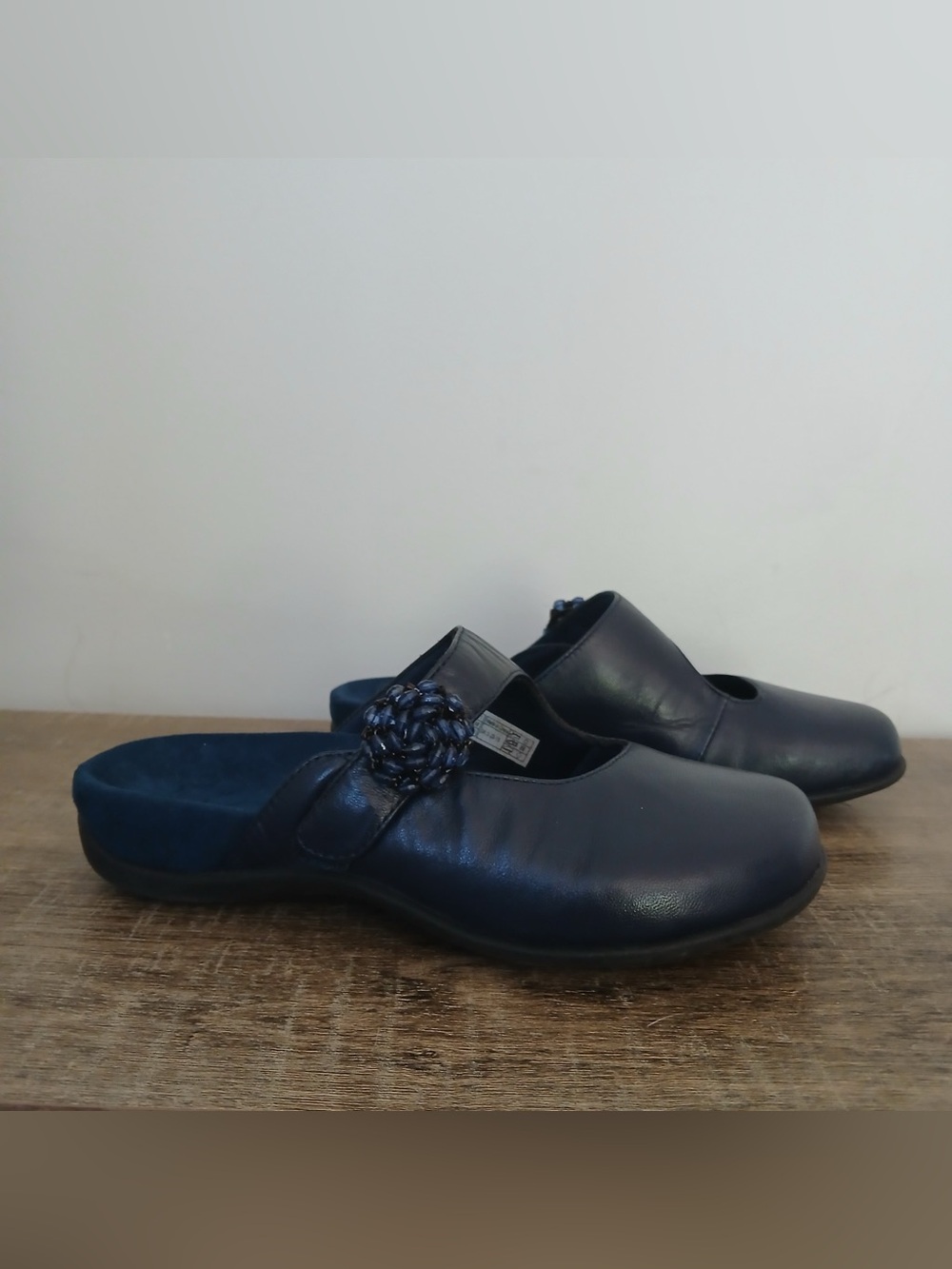 Women’s 5 VIONIC Joan Navy Blue Orthaheel Comfort Slip On Clog Mules